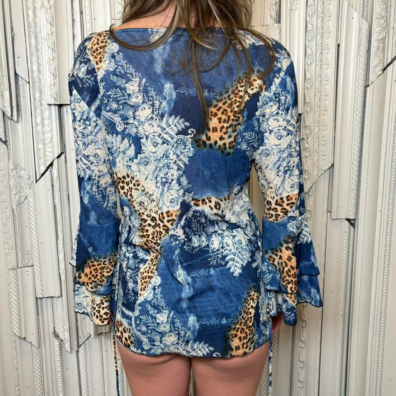 Jamie Nicole 100% acrylic v neck paisley print and animal print with bell sleeves