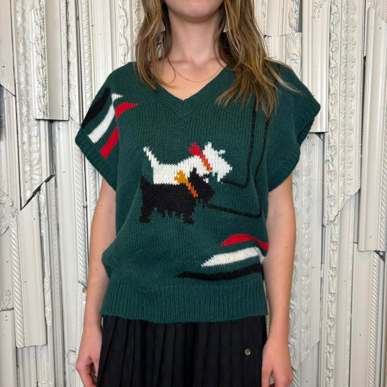 Campus Casuals 100% acrylic green v neck knit vest with dogs