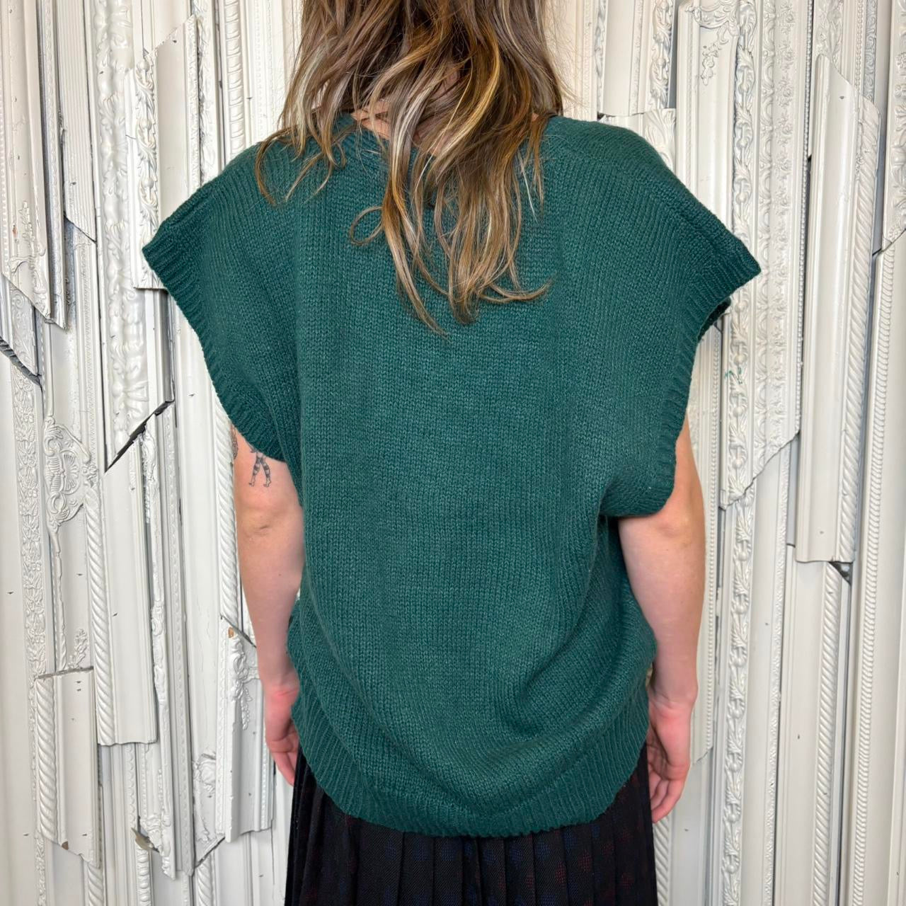 Campus Casuals 100% acrylic green v neck knit vest with dogs