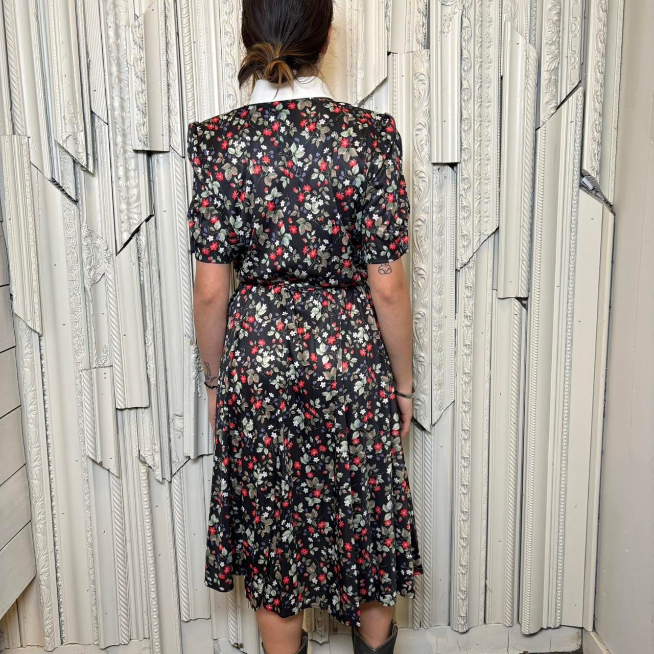 Whirlaway Frocks floral print collared button down midi dress