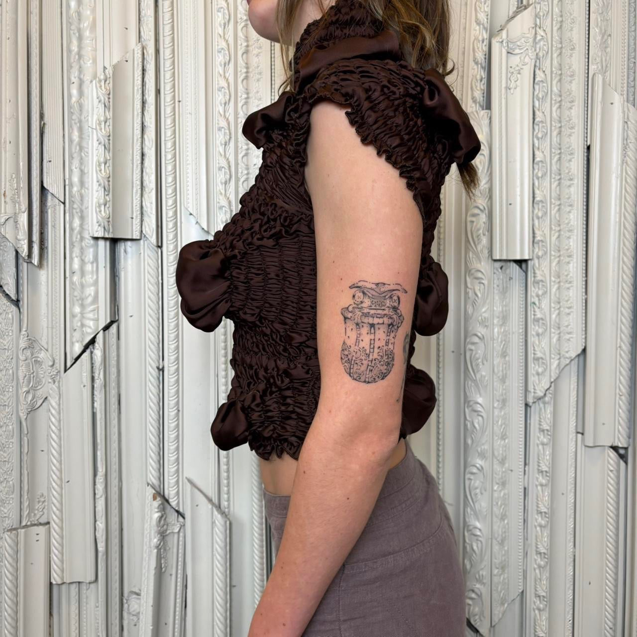 Feben brown twist sleeveless shirred blouse in sleeveless blouse