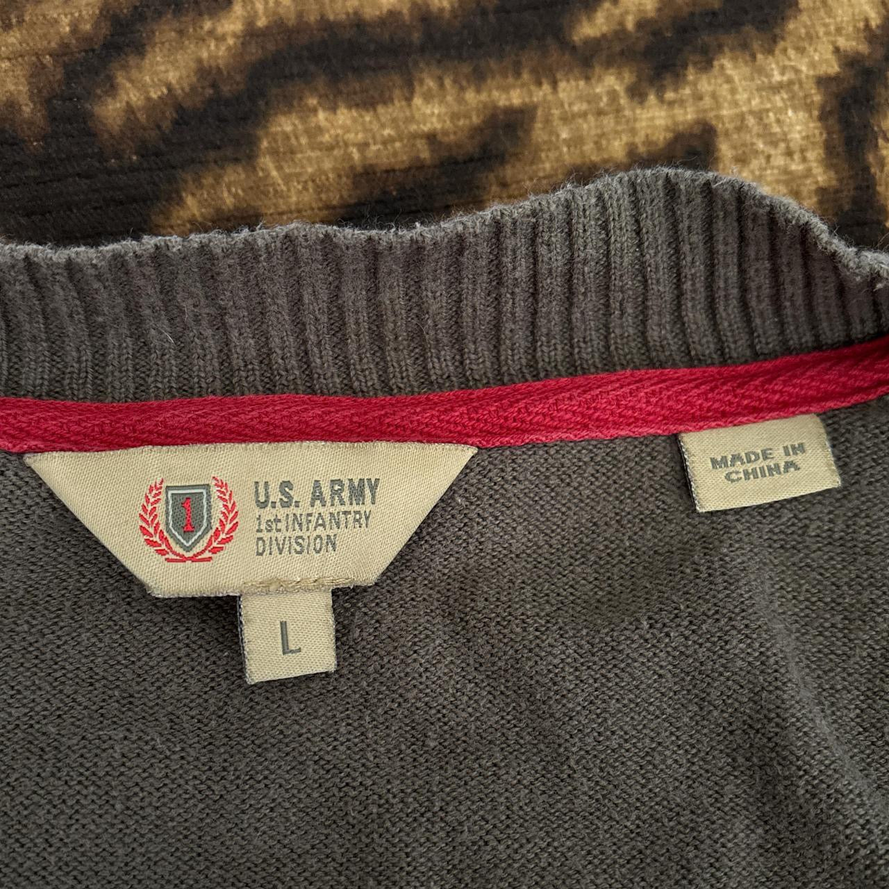 US Army 1st Infantry Division army green v neck pullover sweater