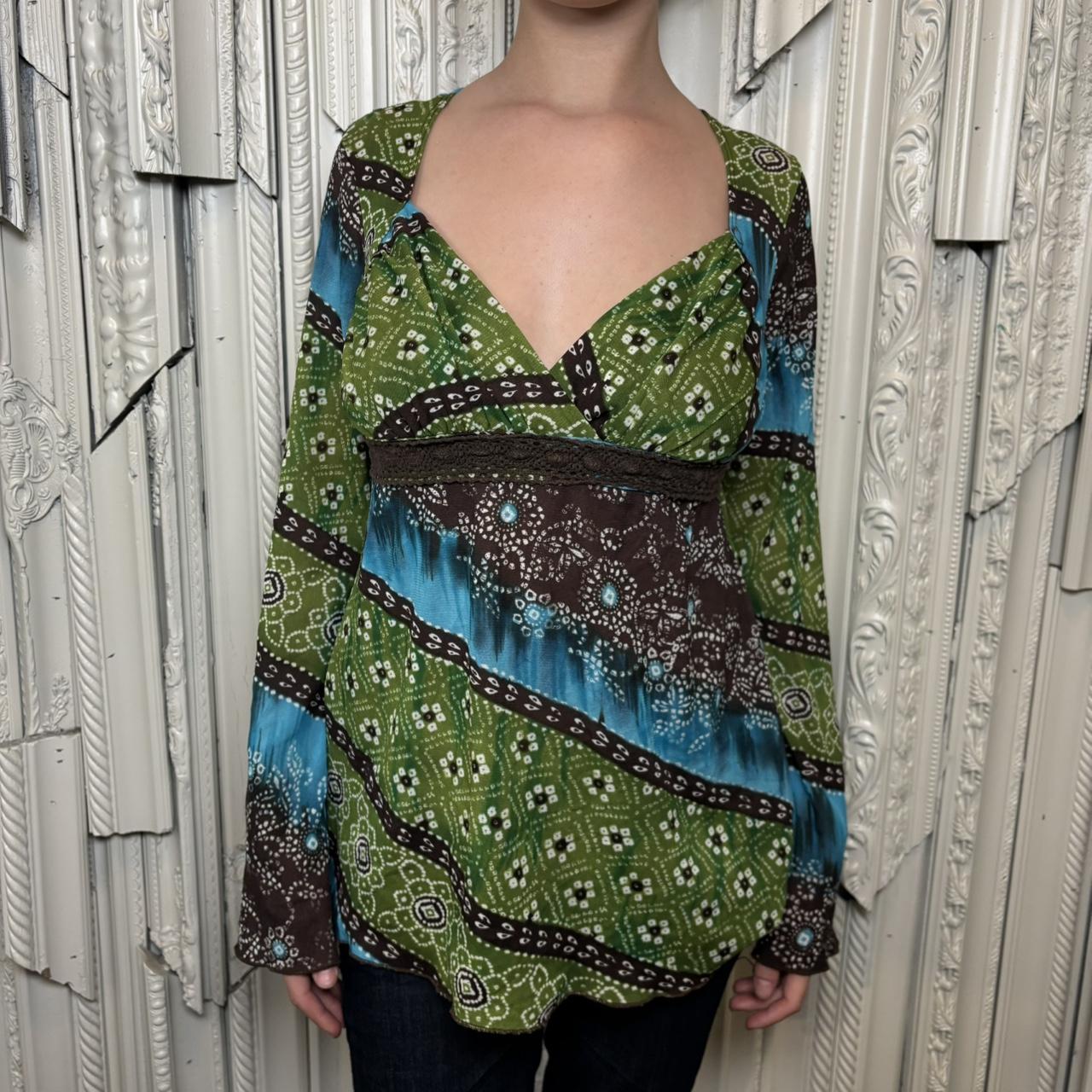 Muarices blue and green floral print v neck bell sleeve top