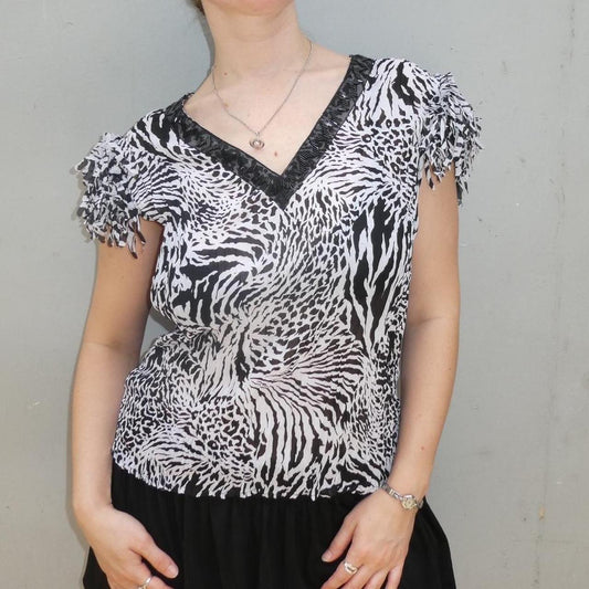 carrie allen y2k mixed animal print v neck top