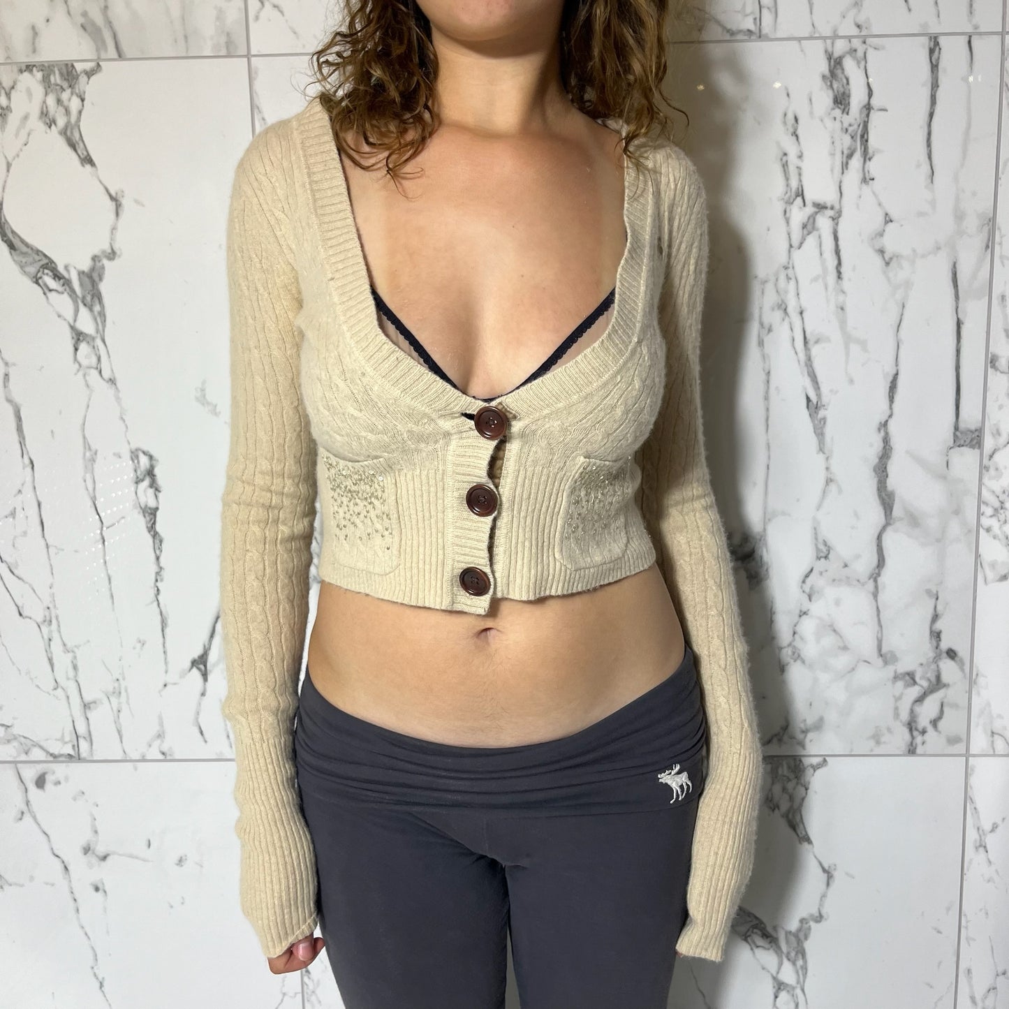 Abercrombie & Fitch tan knit ribbed cropped cardigan