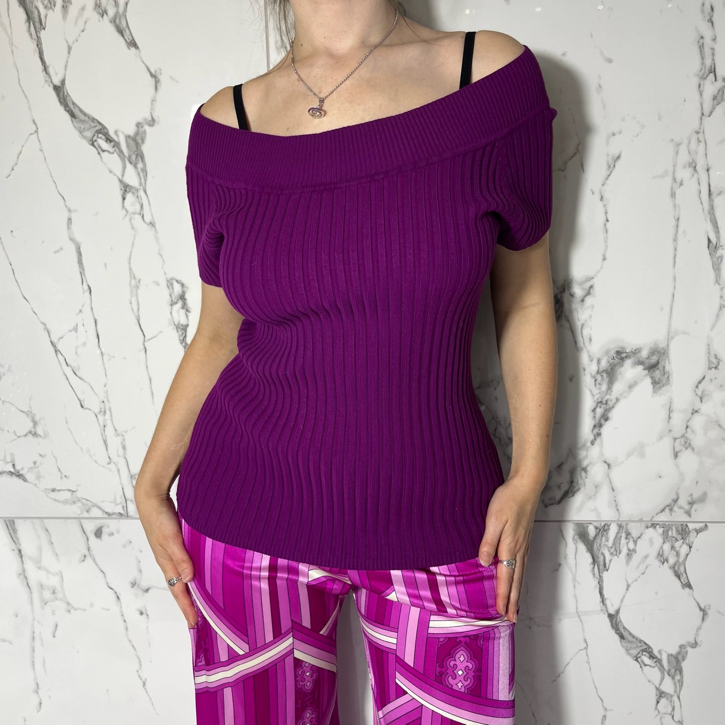 It’s Our Time purple boat neck ribbed knit short sleeve sweater