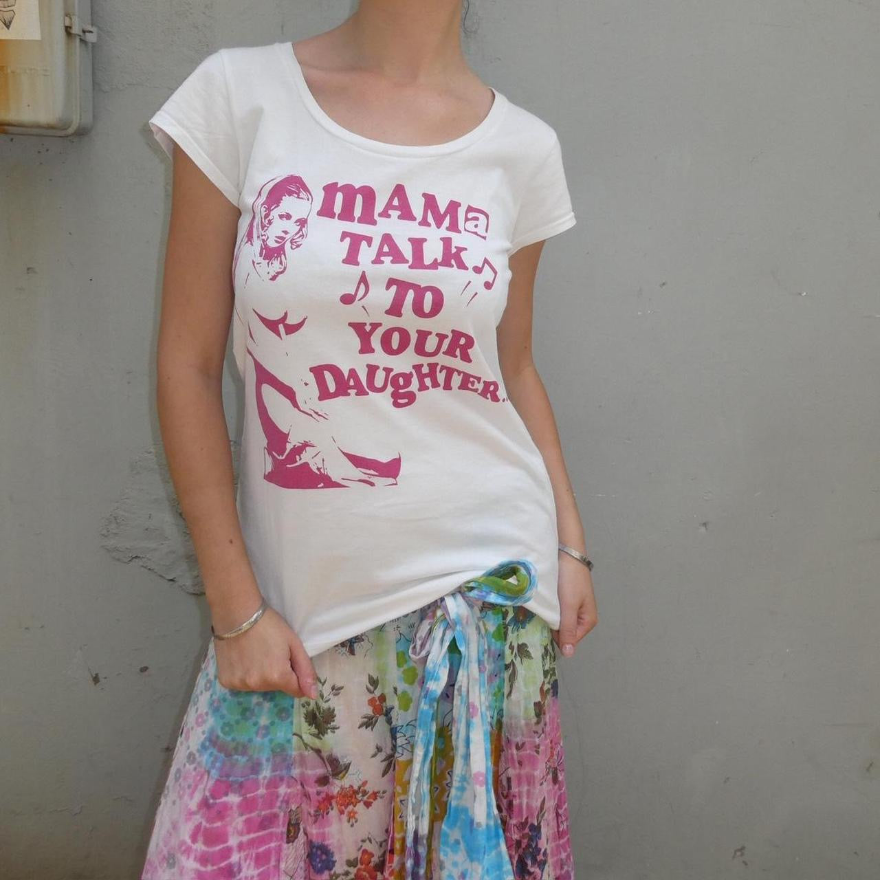 Hysteric Glamour white and pink graphic fitted tee “Mama talk to your daughter”