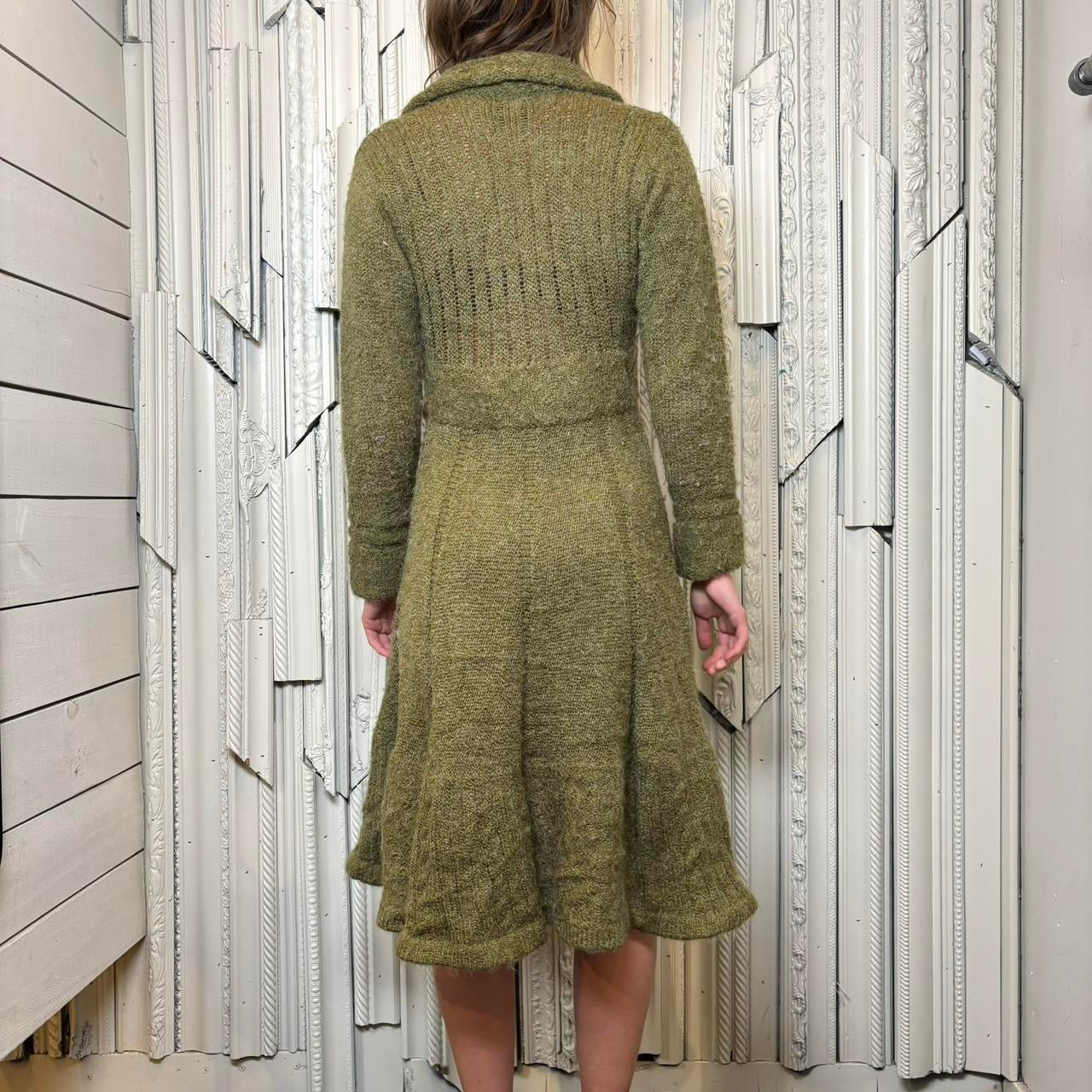 Perika 100% acrylic green knit button down collared midi dress