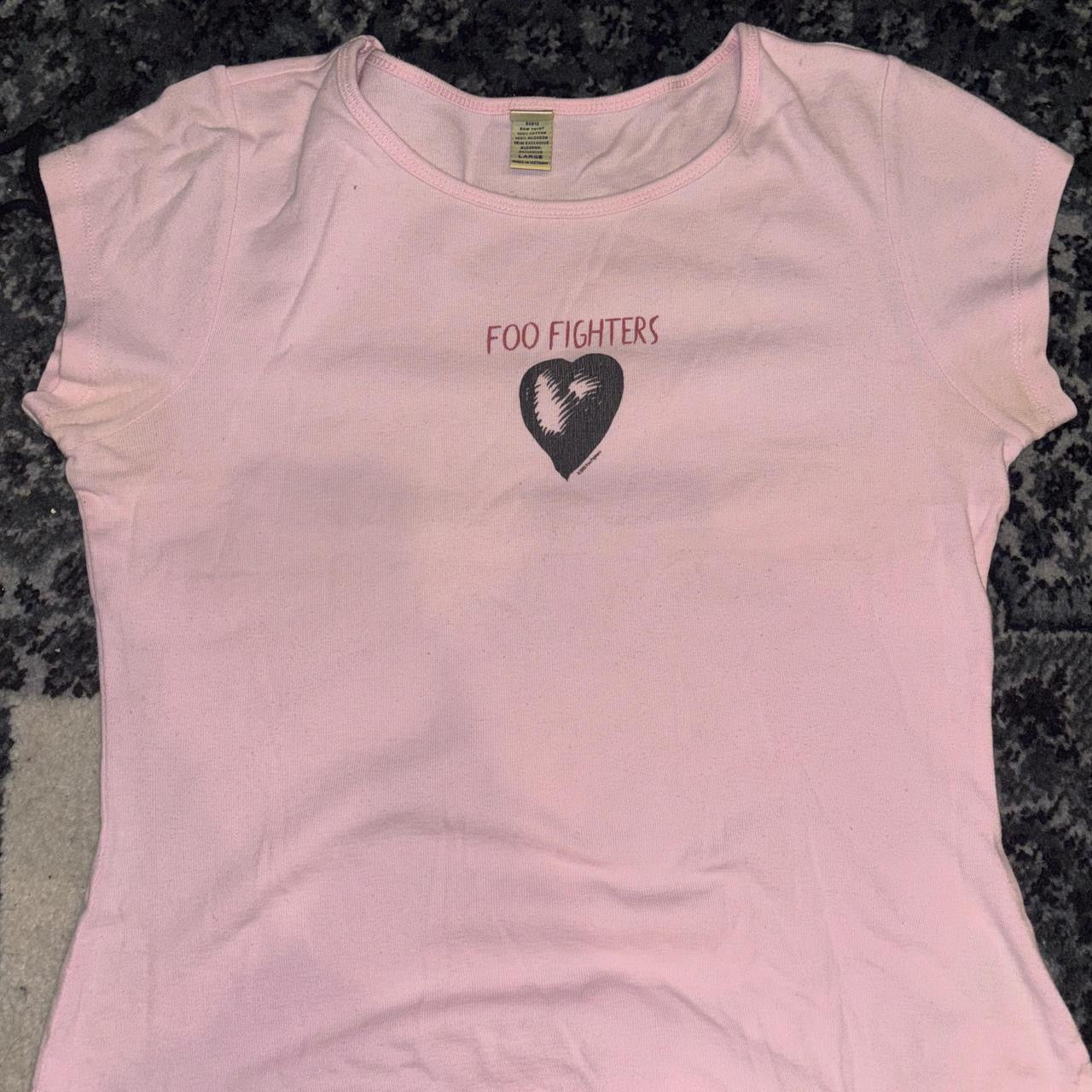 Kavio “2002 Foo Fighters” heart graphic pink baby tee